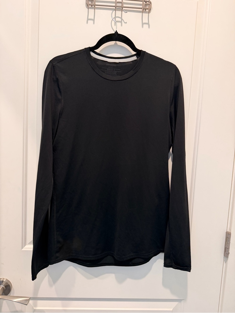 Patagonia Capilene
Silkweight Women's Black
Long Sleeve Size L